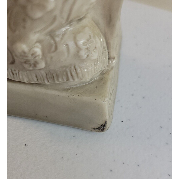 VTG R & W Berries Co I Miss Your Kiss 1971 Girl Knick Knack Figurine 9040 - Picture 4 of 10